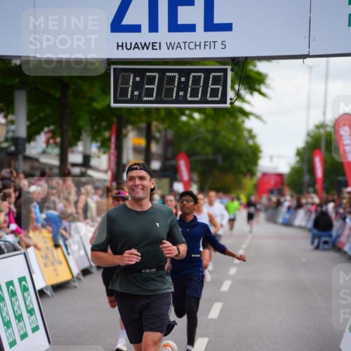 20.09.2026 - PSD Bank Halbmarathon LAZAROV Photography http://msf.ph/oto/10503205 20.09.2026 11:37:06 Ziel 1812, 2925, 3299, 4260, 4651, 4779 meine-sportfotos.de