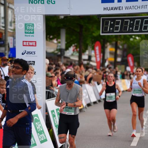 20.09.2026 - PSD Bank Halbmarathon LAZAROV Photography http://msf.ph/oto/10503222 20.09.2026 11:37:07 Ziel 1812, 2925, 3299, 4260, 4651, 4779, 4796 meine-sportfotos.de