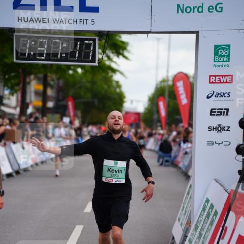 20.09.2026 - PSD Bank Halbmarathon LAZAROV Photography http://msf.ph/oto/10503266 20.09.2026 11:37:17 Ziel 1812, 2102, 3359, 4796 meine-sportfotos.de