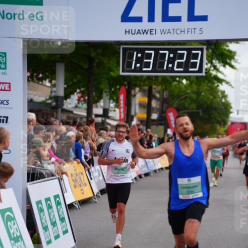 20.09.2026 - PSD Bank Halbmarathon LAZAROV Photography http://msf.ph/oto/10503279 20.09.2026 11:37:22 Ziel 1676, 2102, 3295, 3359, 4571 meine-sportfotos.de