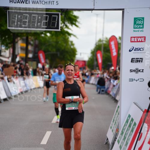 20.09.2026 - PSD Bank Halbmarathon LAZAROV Photography http://msf.ph/oto/10503306 20.09.2026 11:37:27 Ziel 1676, 3295, 3312, 4132, 4571 meine-sportfotos.de