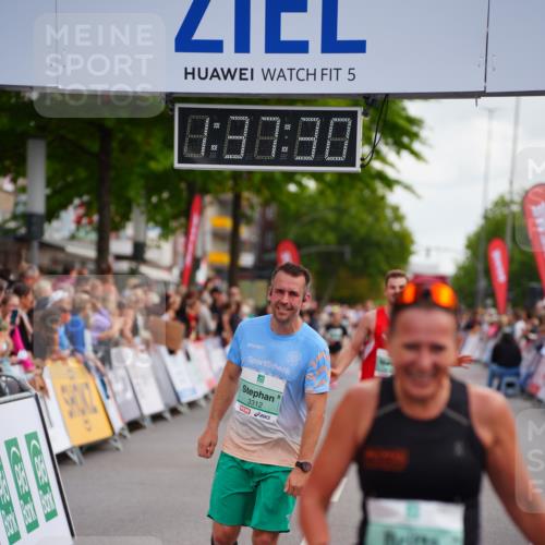 20.09.2026 - PSD Bank Halbmarathon LAZAROV Photography http://msf.ph/oto/10503325 20.09.2026 11:37:29 Ziel 1676, 3295, 3312, 3629, 4132, 4571 meine-sportfotos.de