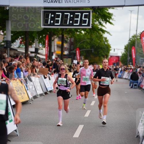 20.09.2026 - PSD Bank Halbmarathon LAZAROV Photography http://msf.ph/oto/10503369 20.09.2026 11:37:35 Ziel 1944, 2500, 2735, 3312, 3629, 4132 meine-sportfotos.de
