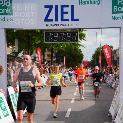 20.09.2026 - PSD Bank Halbmarathon LAZAROV Photography http://msf.ph/oto/10503507 20.09.2026 11:37:50 Ziel 1219, 3100, 3296, 4127, 4371, 4766 meine-sportfotos.de