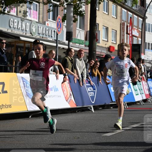 20.09.2026 - PSD Bank Halbmarathon J. Mangold http://msf.ph/oto/10503512 20.09.2026 10:27:55 Ziel 123, 130, 216, 241, 250, 271, 445, 457 meine-sportfotos.de