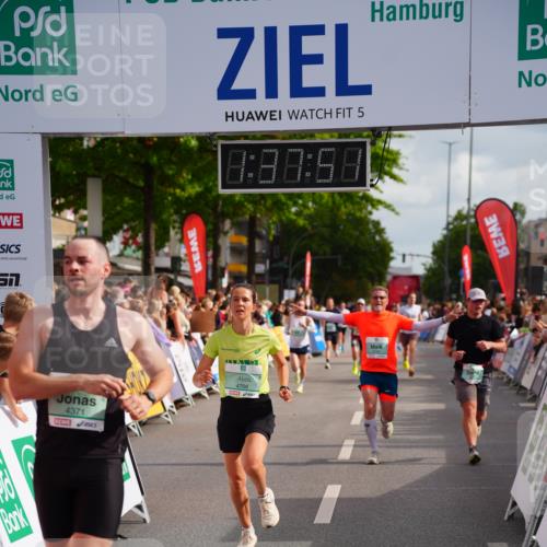 20.09.2026 - PSD Bank Halbmarathon LAZAROV Photography http://msf.ph/oto/10503520 20.09.2026 11:37:51 Ziel 1219, 3100, 3296, 4371, 4766 meine-sportfotos.de