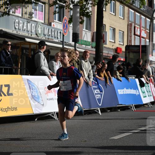 20.09.2026 - PSD Bank Halbmarathon J. Mangold http://msf.ph/oto/10503564 20.09.2026 10:28:00 Ziel 123, 130, 216, 241, 250, 271, 419, 445 meine-sportfotos.de