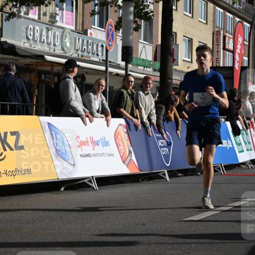 20.09.2026 - PSD Bank Halbmarathon J. Mangold http://msf.ph/oto/10503578 20.09.2026 10:28:04 Ziel 123, 130, 262, 271, 419, 445 meine-sportfotos.de