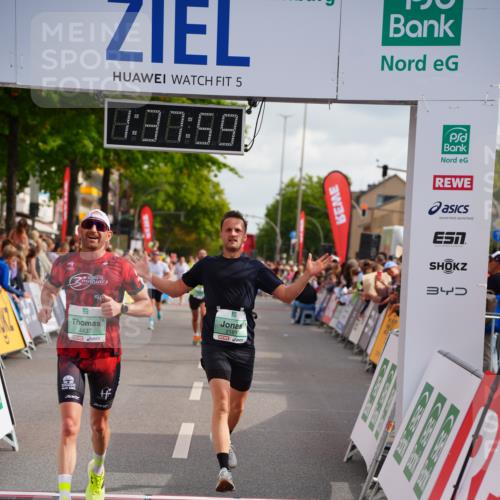 20.09.2026 - PSD Bank Halbmarathon LAZAROV Photography http://msf.ph/oto/10503593 20.09.2026 11:37:59 Ziel 1219, 2161, 3100, 4163, 4197, 4415, 4437, 4766 meine-sportfotos.de