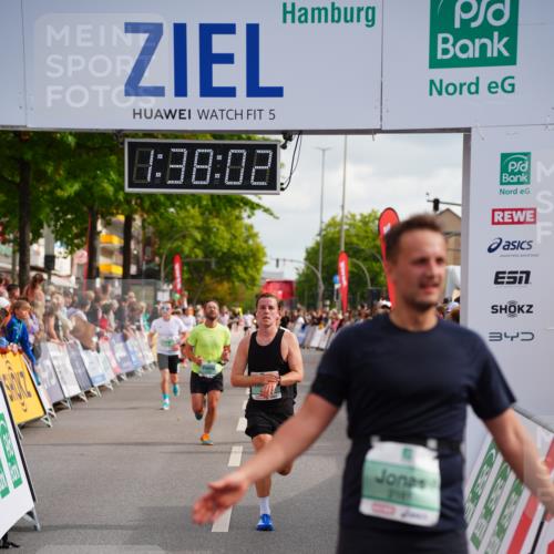 20.09.2026 - PSD Bank Halbmarathon LAZAROV Photography http://msf.ph/oto/10503604 20.09.2026 11:38:01 Ziel 1062, 1187, 1219, 2161, 3100, 4163, 4197, 4415, 4437 meine-sportfotos.de