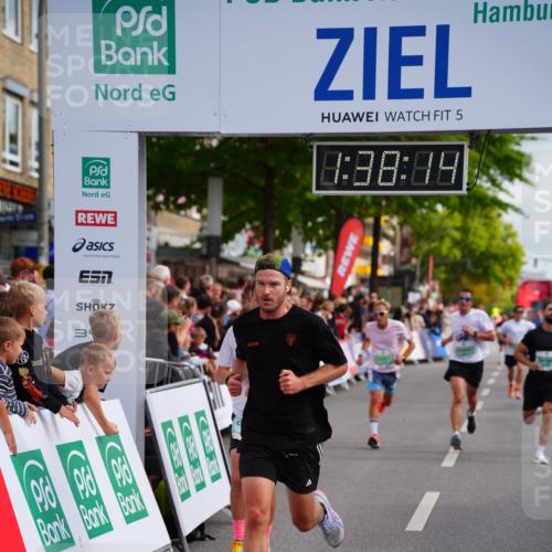 20.09.2026 - PSD Bank Halbmarathon LAZAROV Photography http://msf.ph/oto/10503684 20.09.2026 11:38:14 Ziel 2668, 2673, 3095, 3164, 3631, 3990, 4147 meine-sportfotos.de