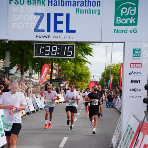 20.09.2026 - PSD Bank Halbmarathon LAZAROV Photography http://msf.ph/oto/10503688 20.09.2026 11:38:14 Ziel 2668, 2673, 3095, 3164, 3631, 3990, 4147 meine-sportfotos.de