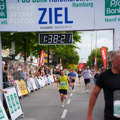 20.09.2026 - PSD Bank Halbmarathon LAZAROV Photography http://msf.ph/oto/10503738 20.09.2026 11:38:21 Ziel 2668, 2673, 3095, 3464, 3631, 3990, 4147, 4767 meine-sportfotos.de