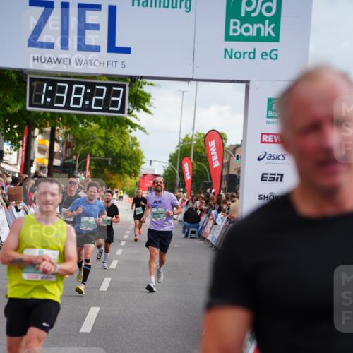20.09.2026 - PSD Bank Halbmarathon LAZAROV Photography http://msf.ph/oto/10503754 20.09.2026 11:38:23 Ziel 1036, 2668, 2673, 2691, 3464, 3631, 3990, 4147, 4344, 4767 meine-sportfotos.de