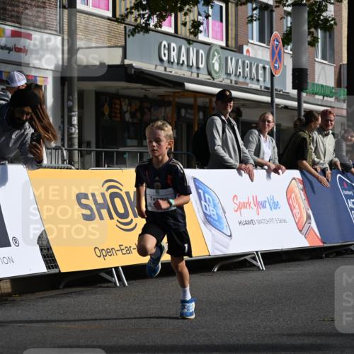 20.09.2026 - PSD Bank Halbmarathon J. Mangold http://msf.ph/oto/10503769 20.09.2026 10:29:18 Ziel 102, 137, 181, 228, 368, 377, 406 meine-sportfotos.de