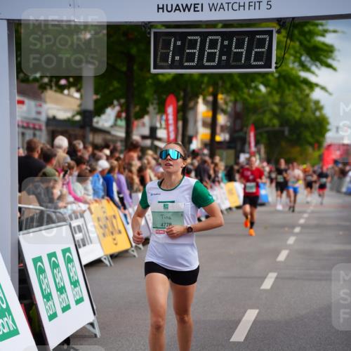 20.09.2026 - PSD Bank Halbmarathon LAZAROV Photography http://msf.ph/oto/10503871 20.09.2026 11:38:41 Ziel 4305, 4778 meine-sportfotos.de