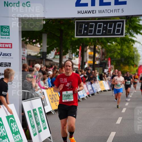 20.09.2026 - PSD Bank Halbmarathon LAZAROV Photography http://msf.ph/oto/10503895 20.09.2026 11:38:47 Ziel 3188, 4305, 4778 meine-sportfotos.de