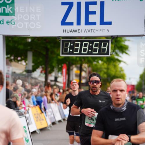 20.09.2026 - PSD Bank Halbmarathon LAZAROV Photography http://msf.ph/oto/10503943 20.09.2026 11:38:54 Ziel 1298, 1483, 1954, 2403, 2550, 3188, 3727, 3885 meine-sportfotos.de