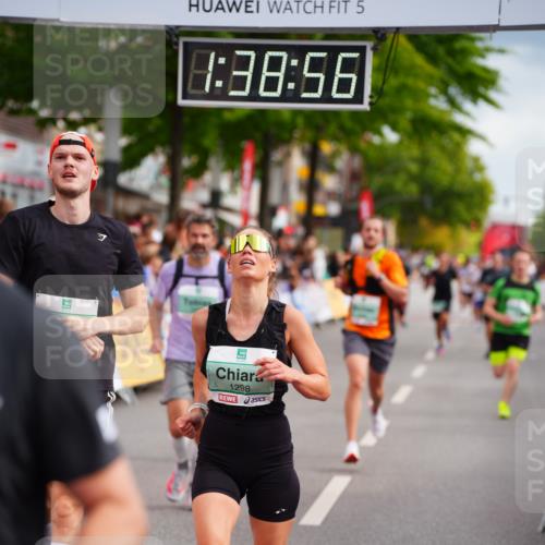 20.09.2026 - PSD Bank Halbmarathon LAZAROV Photography http://msf.ph/oto/10503950 20.09.2026 11:38:56 Ziel 1298, 1483, 1954, 2403, 2550, 3188, 3727, 3885 meine-sportfotos.de