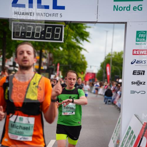 20.09.2026 - PSD Bank Halbmarathon LAZAROV Photography http://msf.ph/oto/10503978 20.09.2026 11:38:58 Ziel 1298, 1316, 1483, 1954, 2403, 2515, 2550, 3727, 3885 meine-sportfotos.de