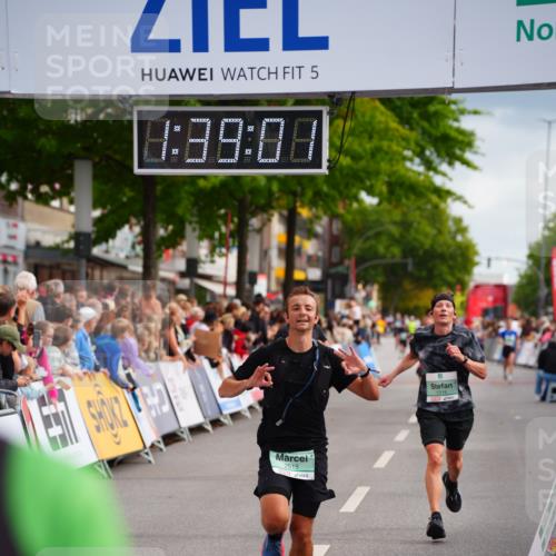 20.09.2026 - PSD Bank Halbmarathon LAZAROV Photography http://msf.ph/oto/10504002 20.09.2026 11:39:01 Ziel 1115, 1298, 1316, 1954, 2403, 2515, 2550, 3727, 3885 meine-sportfotos.de