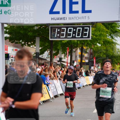 20.09.2026 - PSD Bank Halbmarathon LAZAROV Photography http://msf.ph/oto/10504016 20.09.2026 11:39:02 Ziel 1115, 1298, 1316, 2403, 2515, 2550, 3727, 3885 meine-sportfotos.de