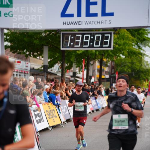 20.09.2026 - PSD Bank Halbmarathon LAZAROV Photography http://msf.ph/oto/10504023 20.09.2026 11:39:03 Ziel 1115, 1298, 1316, 2403, 2515, 2550, 3727, 3885, 4148, 4661 meine-sportfotos.de