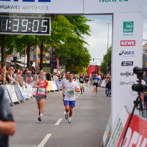 20.09.2026 - PSD Bank Halbmarathon LAZAROV Photography http://msf.ph/oto/10504036 20.09.2026 11:39:04 Ziel 1115, 1316, 1764, 2403, 2515, 3727, 3885, 4148, 4661 meine-sportfotos.de