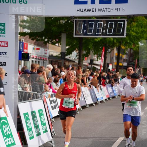 20.09.2026 - PSD Bank Halbmarathon LAZAROV Photography http://msf.ph/oto/10504064 20.09.2026 11:39:06 Ziel 1115, 1316, 1764, 2515, 3727, 4148, 4661 meine-sportfotos.de
