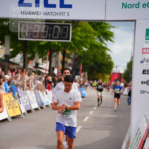 20.09.2026 - PSD Bank Halbmarathon LAZAROV Photography http://msf.ph/oto/10504069 20.09.2026 11:39:07 Ziel 1115, 1316, 1764, 2515, 4148, 4661 meine-sportfotos.de