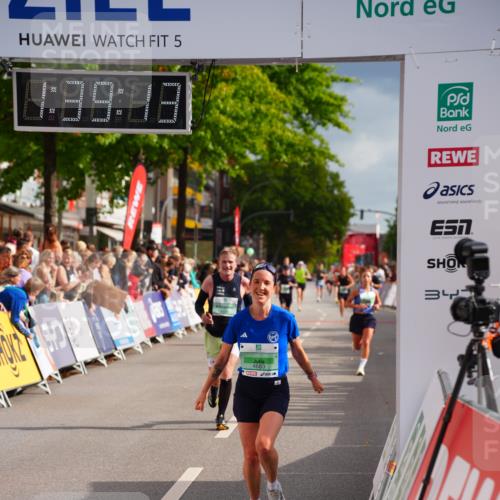20.09.2026 - PSD Bank Halbmarathon LAZAROV Photography http://msf.ph/oto/10504106 20.09.2026 11:39:12 Ziel 1115, 1764, 4106, 4148, 4661, 4683 meine-sportfotos.de