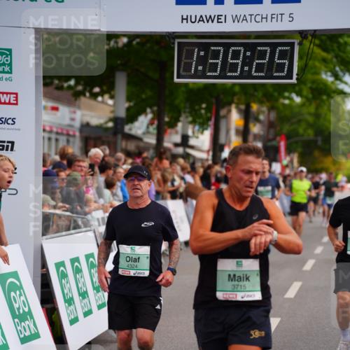 20.09.2026 - PSD Bank Halbmarathon LAZAROV Photography http://msf.ph/oto/10504210 20.09.2026 11:39:25 Ziel 2984, 3121, 3715, 4324, 4461 meine-sportfotos.de