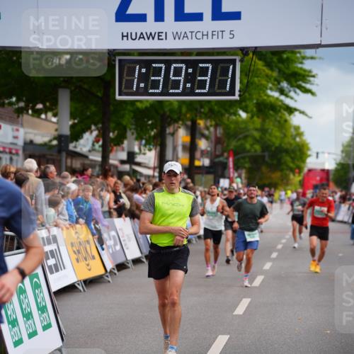 20.09.2026 - PSD Bank Halbmarathon LAZAROV Photography http://msf.ph/oto/10504248 20.09.2026 11:39:30 Ziel 2649, 3121, 3715, 4022, 4324, 4461 meine-sportfotos.de