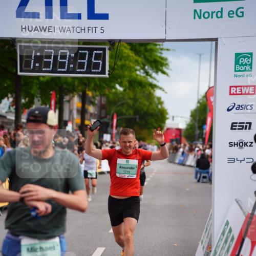 20.09.2026 - PSD Bank Halbmarathon LAZAROV Photography http://msf.ph/oto/10504300 20.09.2026 11:39:35 Ziel 1103, 1656, 1719, 2649, 2782, 3121, 4022, 4436 meine-sportfotos.de