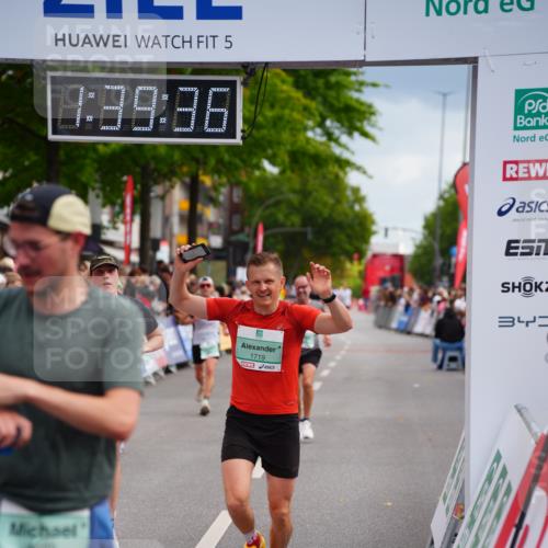 20.09.2026 - PSD Bank Halbmarathon LAZAROV Photography http://msf.ph/oto/10504303 20.09.2026 11:39:35 Ziel 1103, 1656, 1719, 2649, 2782, 3121, 4022, 4436 meine-sportfotos.de