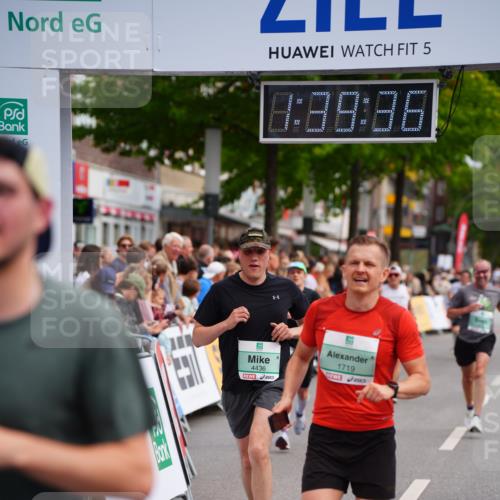 20.09.2026 - PSD Bank Halbmarathon LAZAROV Photography http://msf.ph/oto/10504314 20.09.2026 11:39:36 Ziel 1103, 1656, 1719, 2649, 2782, 3121, 3919, 4022, 4436 meine-sportfotos.de