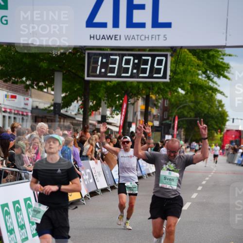 20.09.2026 - PSD Bank Halbmarathon LAZAROV Photography http://msf.ph/oto/10504331 20.09.2026 11:39:38 Ziel 1103, 1656, 1719, 2649, 2782, 3919, 4022, 4436 meine-sportfotos.de