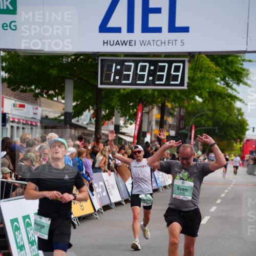 20.09.2026 - PSD Bank Halbmarathon LAZAROV Photography http://msf.ph/oto/10504334 20.09.2026 11:39:38 Ziel 1103, 1656, 1719, 2649, 2782, 3919, 4022, 4436 meine-sportfotos.de