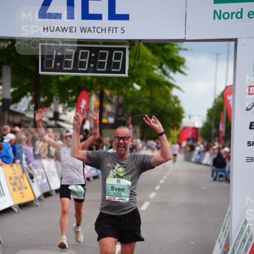 20.09.2026 - PSD Bank Halbmarathon LAZAROV Photography http://msf.ph/oto/10504344 20.09.2026 11:39:39 Ziel 1103, 1656, 1719, 2649, 2782, 3919, 4022, 4436 meine-sportfotos.de