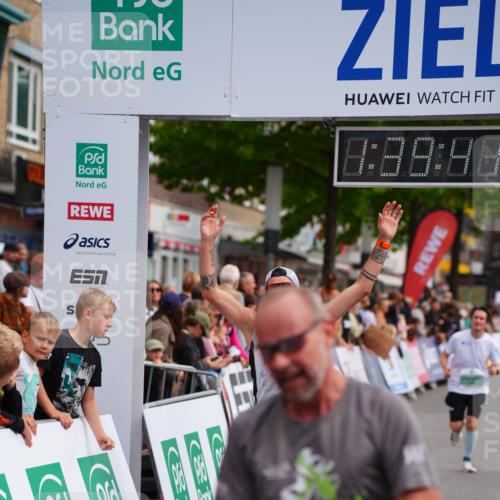 20.09.2026 - PSD Bank Halbmarathon LAZAROV Photography http://msf.ph/oto/10504363 20.09.2026 11:39:41 Ziel 1103, 1656, 1662, 1719, 2782, 3919, 4022, 4436 meine-sportfotos.de