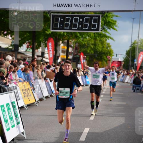 20.09.2026 - PSD Bank Halbmarathon LAZAROV Photography http://msf.ph/oto/10504397 20.09.2026 11:39:54 Ziel 1841, 4107 meine-sportfotos.de
