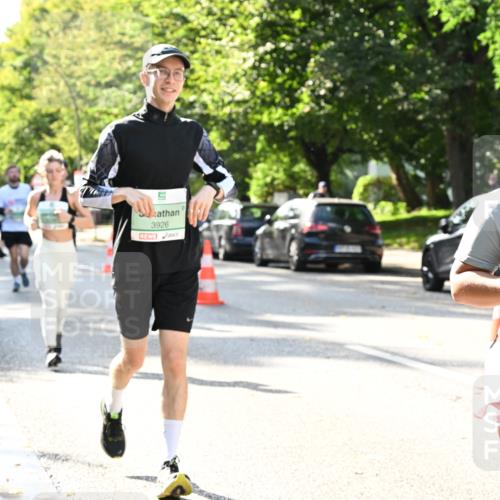 20.09.2026 - PSD Bank Halbmarathon Dr. Thomas Lammeyer http://msf.ph/oto/10504438 20.09.2026 11:00:54 Laufen 3926, 3 meine-sportfotos.de