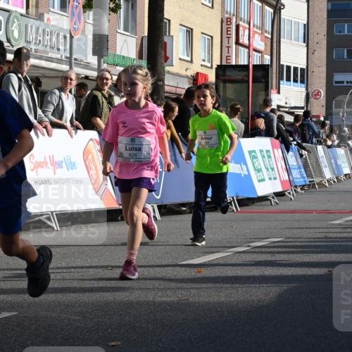 20.09.2026 - PSD Bank Halbmarathon J. Mangold http://msf.ph/oto/10504448 20.09.2026 10:31:48 Ziel 225, 276, 277, 298, 336, 399, 416, 426, 427 meine-sportfotos.de