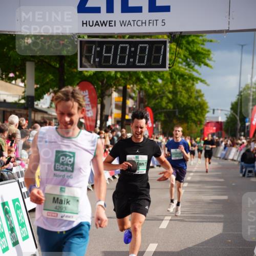 20.09.2026 - PSD Bank Halbmarathon LAZAROV Photography http://msf.ph/oto/10504465 20.09.2026 11:40:00 Ziel 1841, 2387, 3596, 4107, 4293 meine-sportfotos.de
