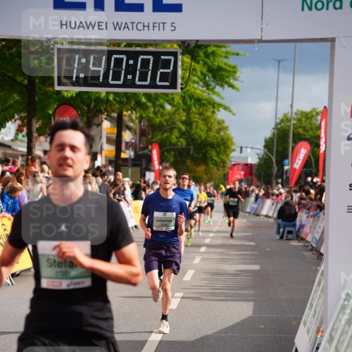 20.09.2026 - PSD Bank Halbmarathon LAZAROV Photography http://msf.ph/oto/10504483 20.09.2026 11:40:02 Ziel 1841, 2387, 3596, 4107, 4198, 4293 meine-sportfotos.de