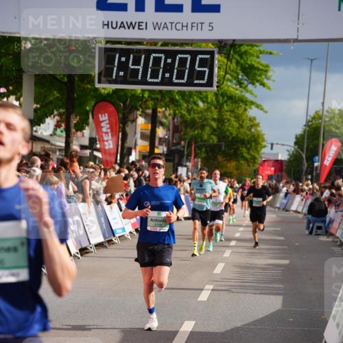 20.09.2026 - PSD Bank Halbmarathon LAZAROV Photography http://msf.ph/oto/10504498 20.09.2026 11:40:04 Ziel 2387, 3596, 4107, 4198, 4293 meine-sportfotos.de