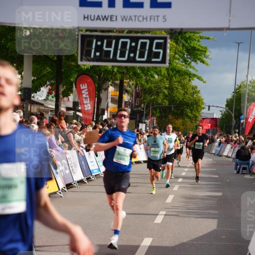 20.09.2026 - PSD Bank Halbmarathon LAZAROV Photography http://msf.ph/oto/10504503 20.09.2026 11:40:04 Ziel 2387, 3596, 4107, 4198, 4293 meine-sportfotos.de