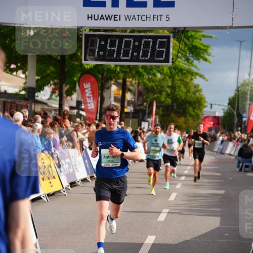 20.09.2026 - PSD Bank Halbmarathon LAZAROV Photography http://msf.ph/oto/10504507 20.09.2026 11:40:05 Ziel 2387, 3596, 4107, 4198, 4293, 4313, 4697 meine-sportfotos.de
