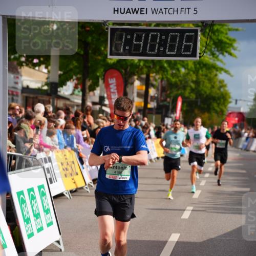 20.09.2026 - PSD Bank Halbmarathon LAZAROV Photography http://msf.ph/oto/10504519 20.09.2026 11:40:05 Ziel 2387, 3596, 4107, 4198, 4293, 4313, 4697 meine-sportfotos.de