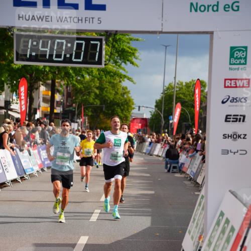 20.09.2026 - PSD Bank Halbmarathon LAZAROV Photography http://msf.ph/oto/10504532 20.09.2026 11:40:07 Ziel 2387, 3596, 3605, 4198, 4293, 4313, 4697 meine-sportfotos.de